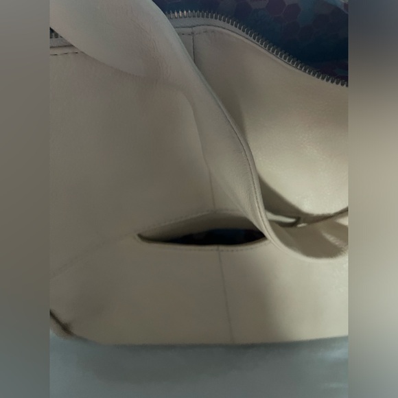 Hobo International cream fringe leather gold hardware handbag purse - Picture 8 of 16